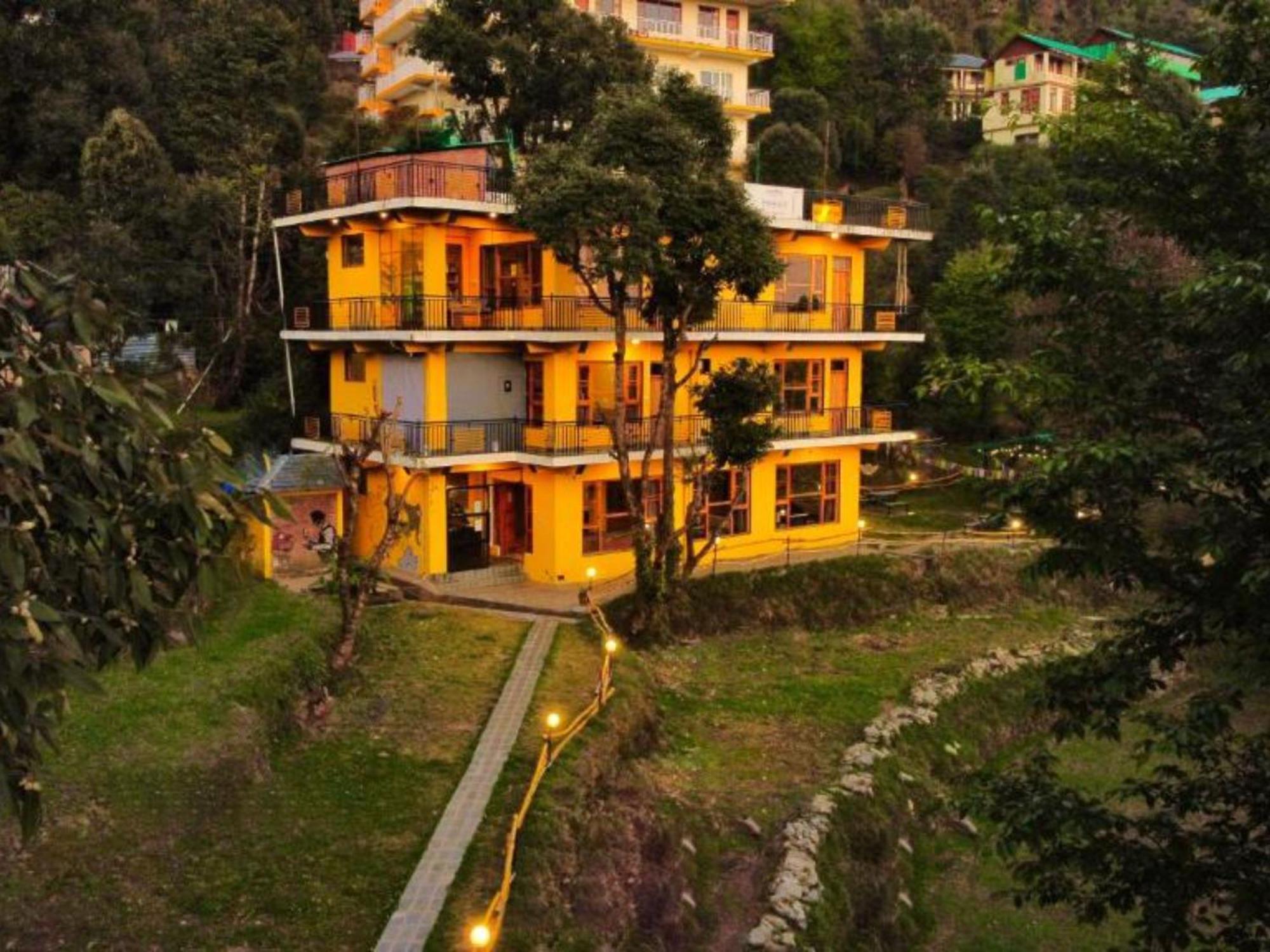 The Hosteller Mcleodganj, Upper Bhagsu McLeod Ganj Esterno foto