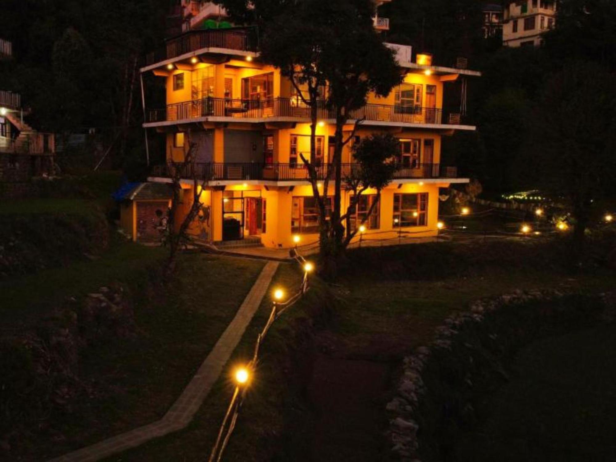The Hosteller Mcleodganj, Upper Bhagsu McLeod Ganj Esterno foto